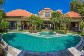 Luxury tropical villa